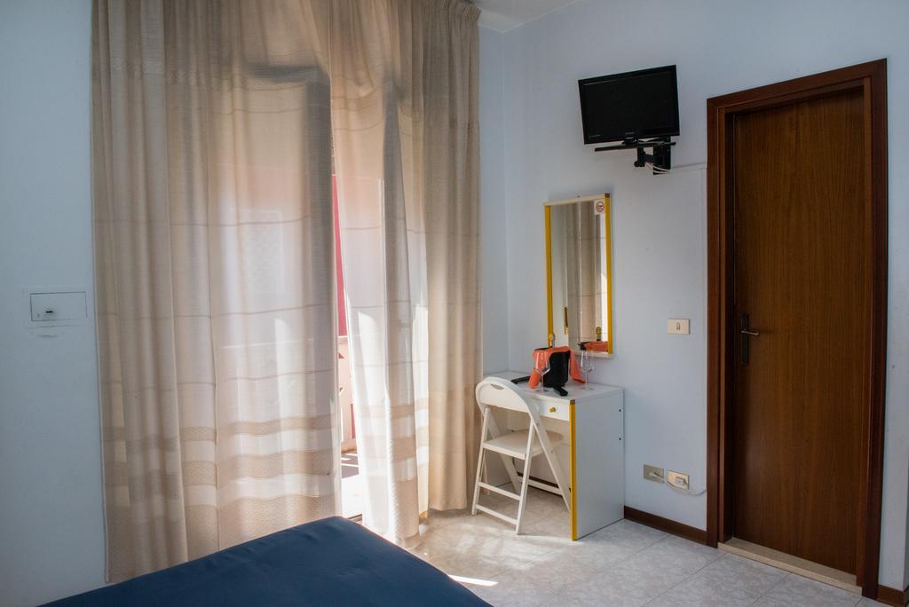 Hotel Malibran Lido di Jesolo Esterno foto