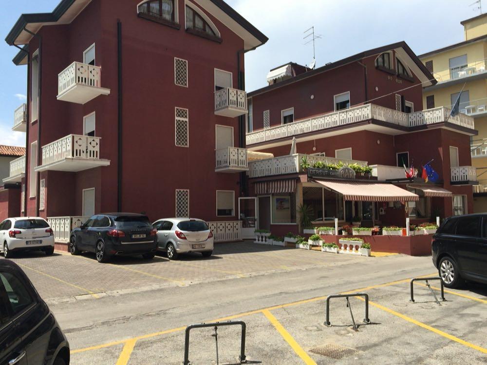 Hotel Malibran Lido di Jesolo Esterno foto