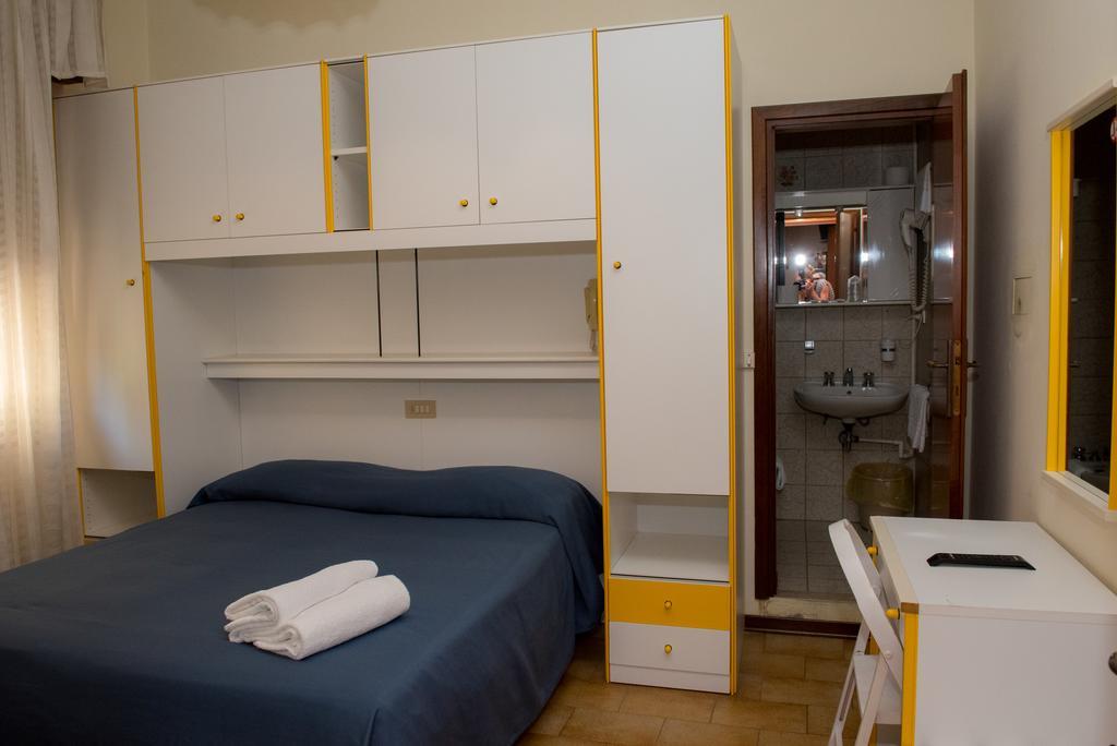 Hotel Malibran Lido di Jesolo Esterno foto