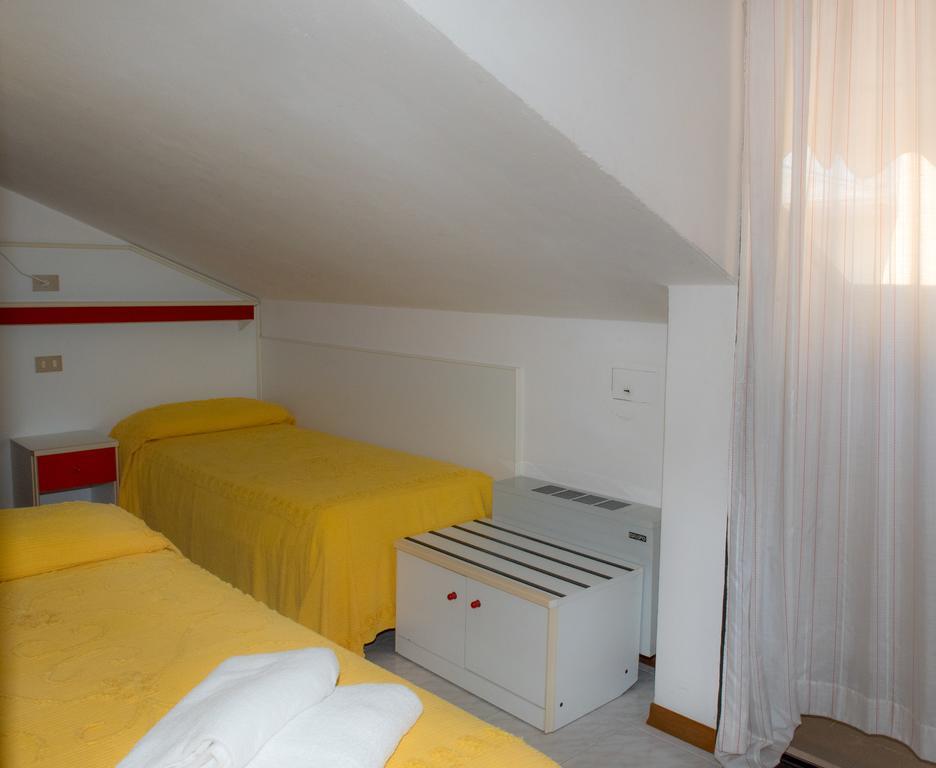 Hotel Malibran Lido di Jesolo Esterno foto